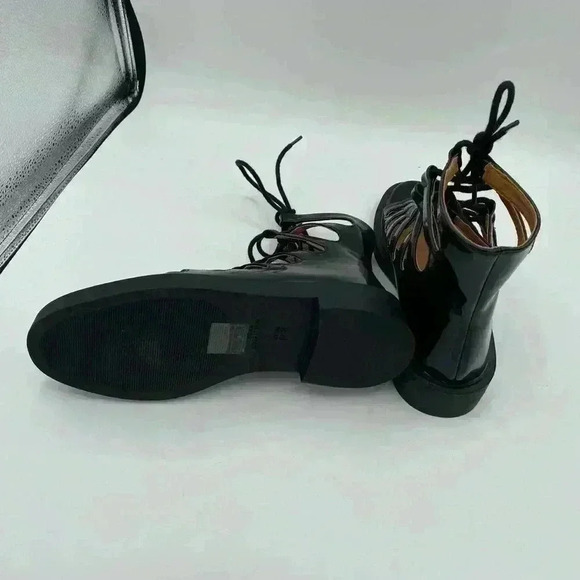 Urban Outfitters Women’s Patent Leather Open Toe Shoes Size 6 - Picture 5 of 6